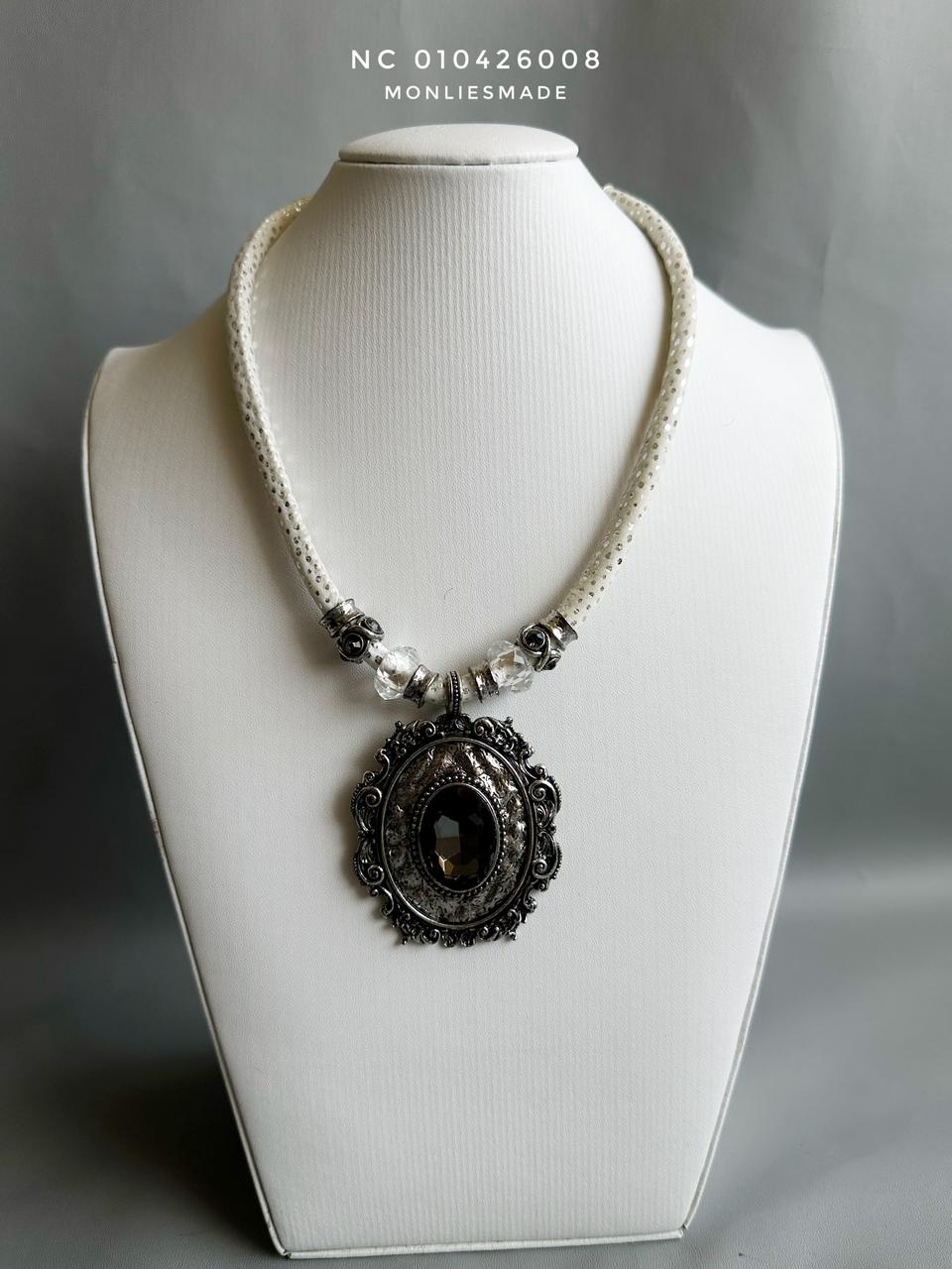 WhatsApp Image 2026-04-01 at 14.13.25 NC010426008 - VIORA Black Diamond Necklace - Image 1