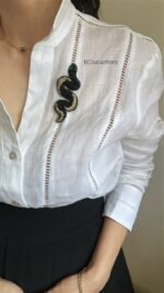 BC040426001- Black Snake Brooch - Image 3