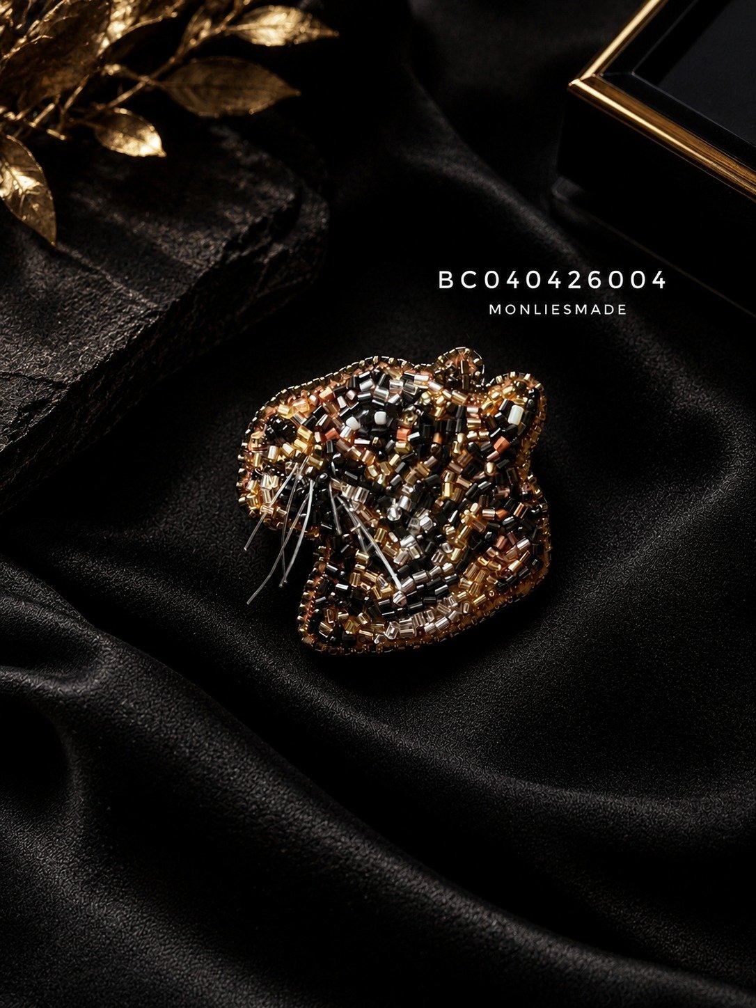 dog BC040426004 - Panther Brooch - Image 1