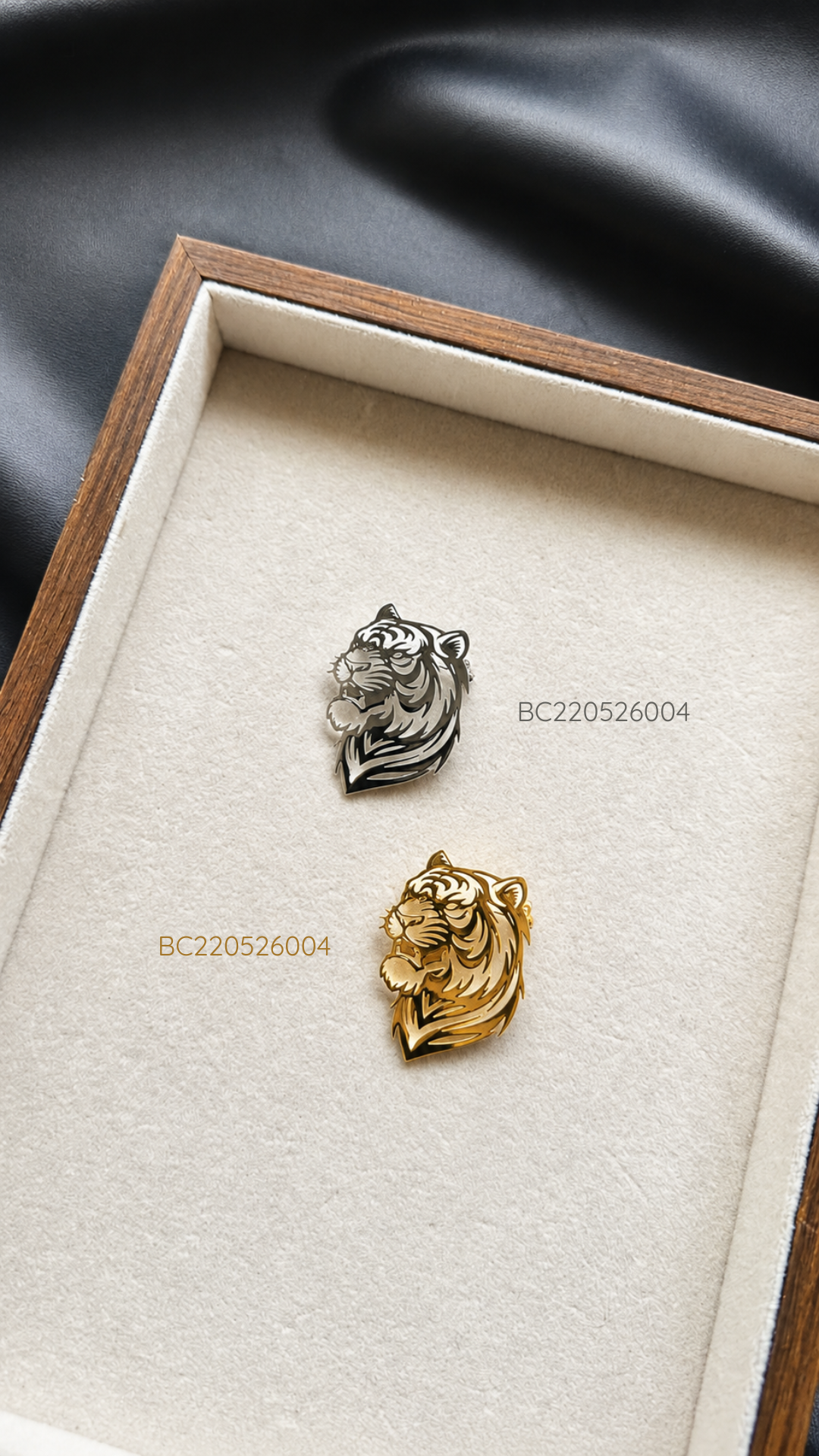 1 Metal Tiger Head - Image 1