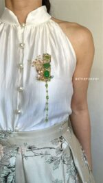 bc110726001- jade serenity brooch
