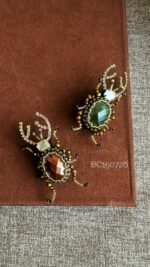 BC 150726001- Kumbang Arum Brooch