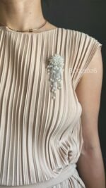 BC021026 - Silver Pearl Drape Brooch - Image 2