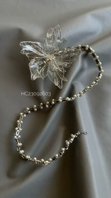 HC23092603 - Silver Flower Pearl Drape
