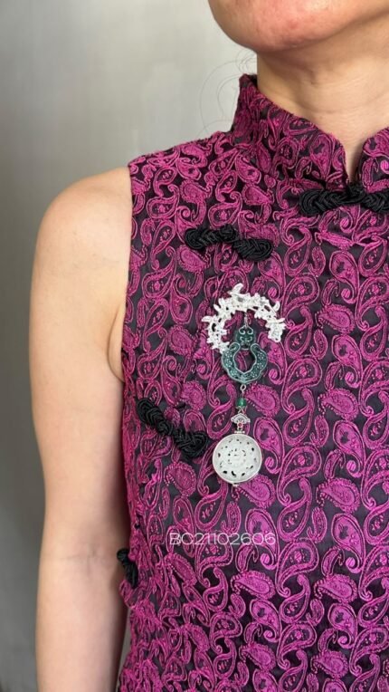 BC21102606 - Ivory Moon Jade Brooch