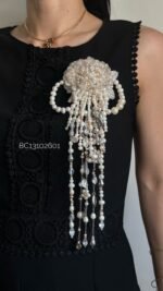 C13102601 - Grand Pearl Cascade Brooch - Image 3